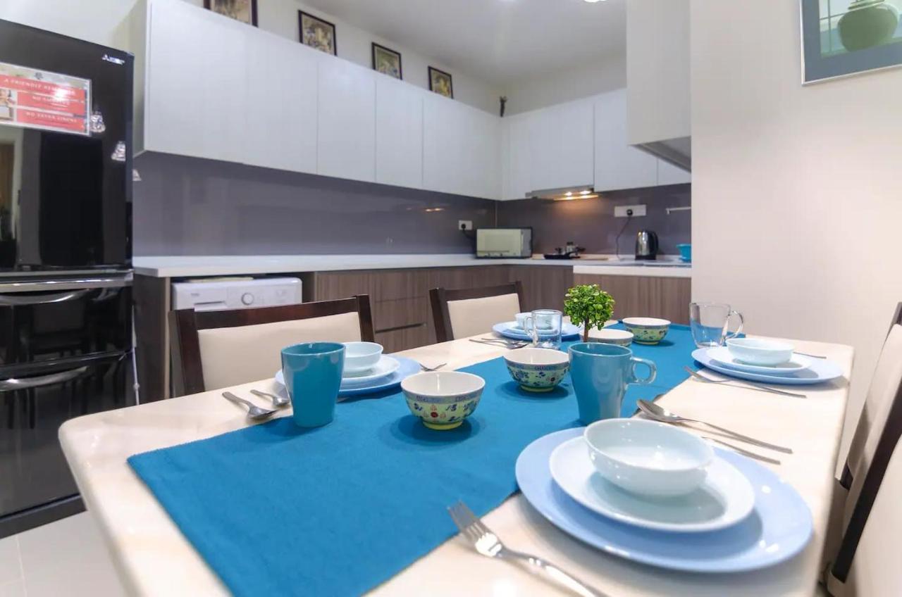 A Cozy & Comfy Suasana Suites In ジョホールバル エクステリア 写真
